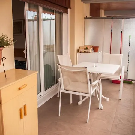 For Holidays 2 Minutes To The Beach Appartement *